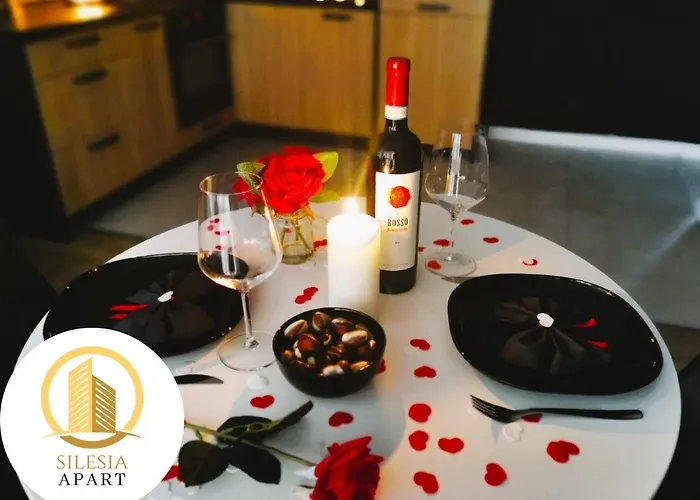 Granatowy Daire Tychy