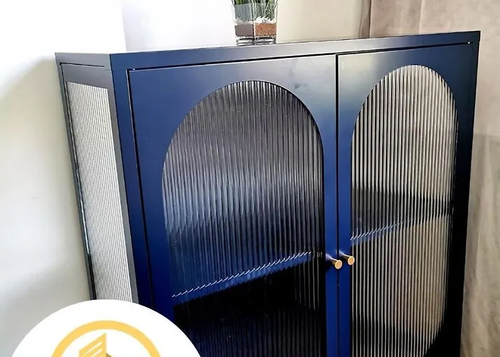 Granatowy דירה *